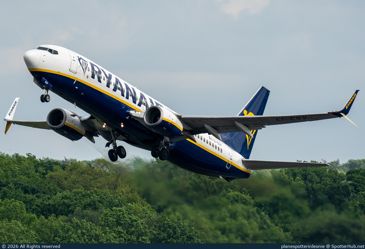 Photo of EI-ESV - Boeing 737-8AS operated by Ryanair