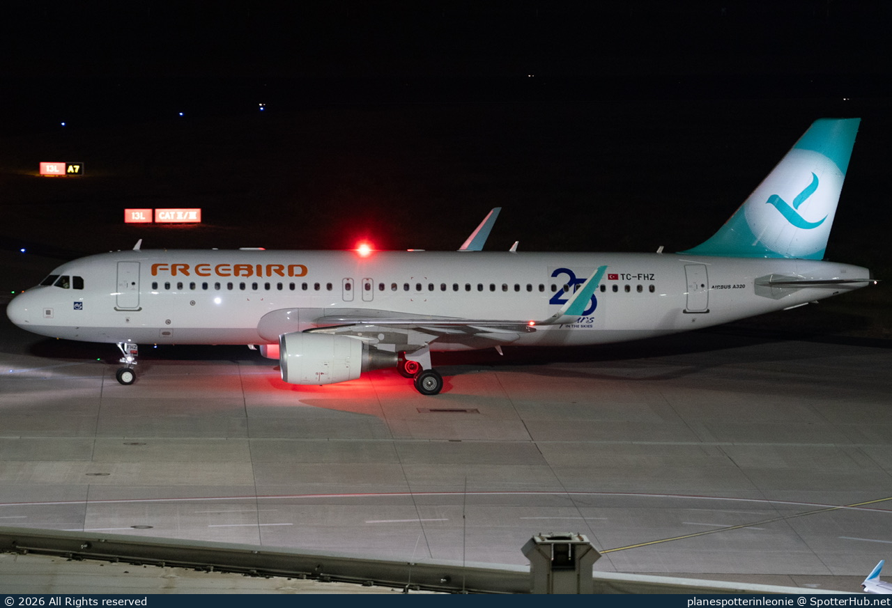 Photo of TC-FHZ - Airbus A320-214 operated by Freebird Airlines