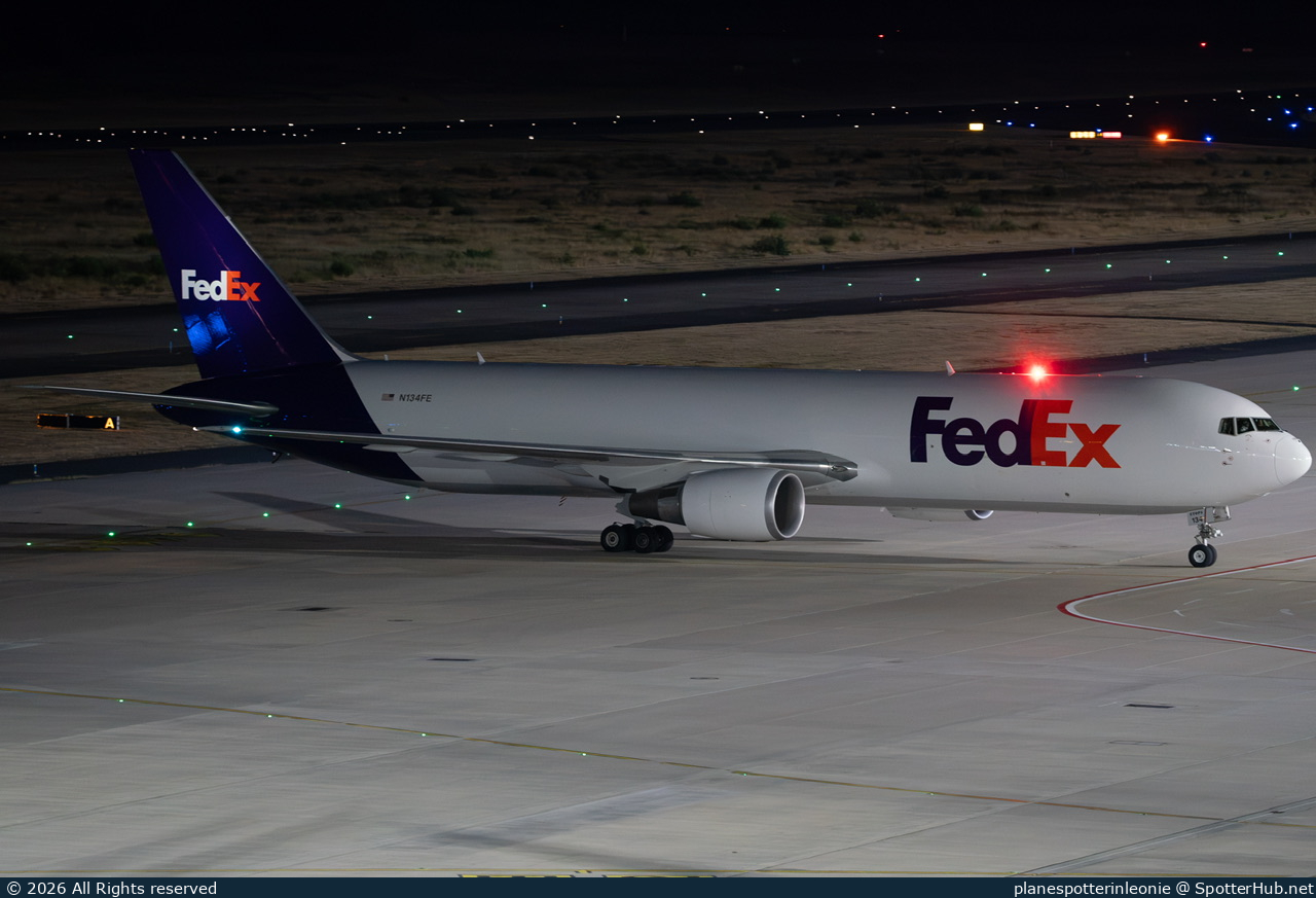 Photo of N134FE - Boeing 767-3S2F operated by FedEx