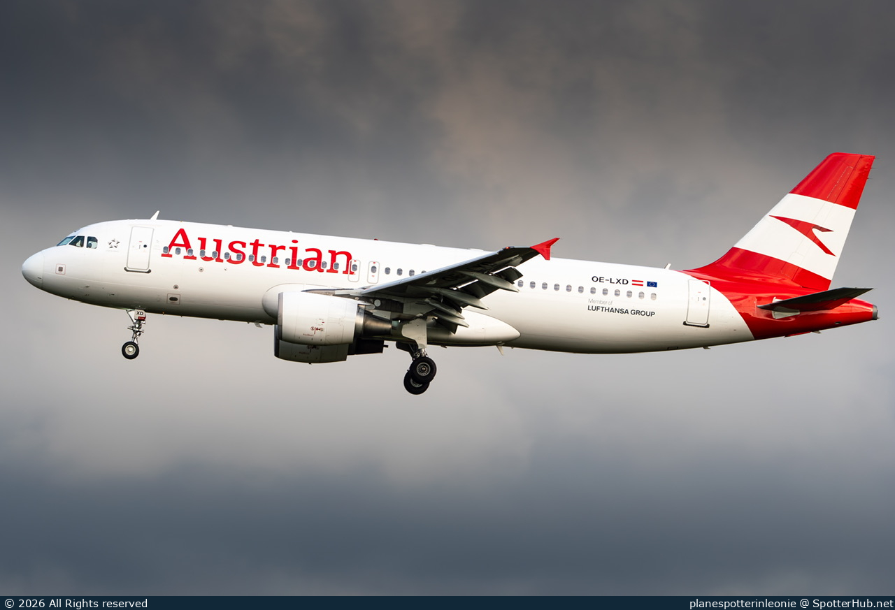 Photo of OE-LXD - Airbus A320-216 operated by Austrian Airlines
