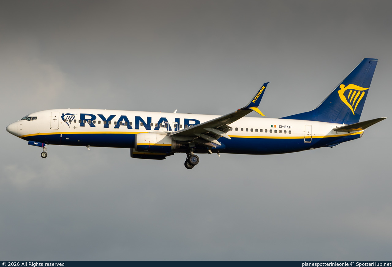 Photo of EI-EKH - Boeing 737-8AS operated by Ryanair