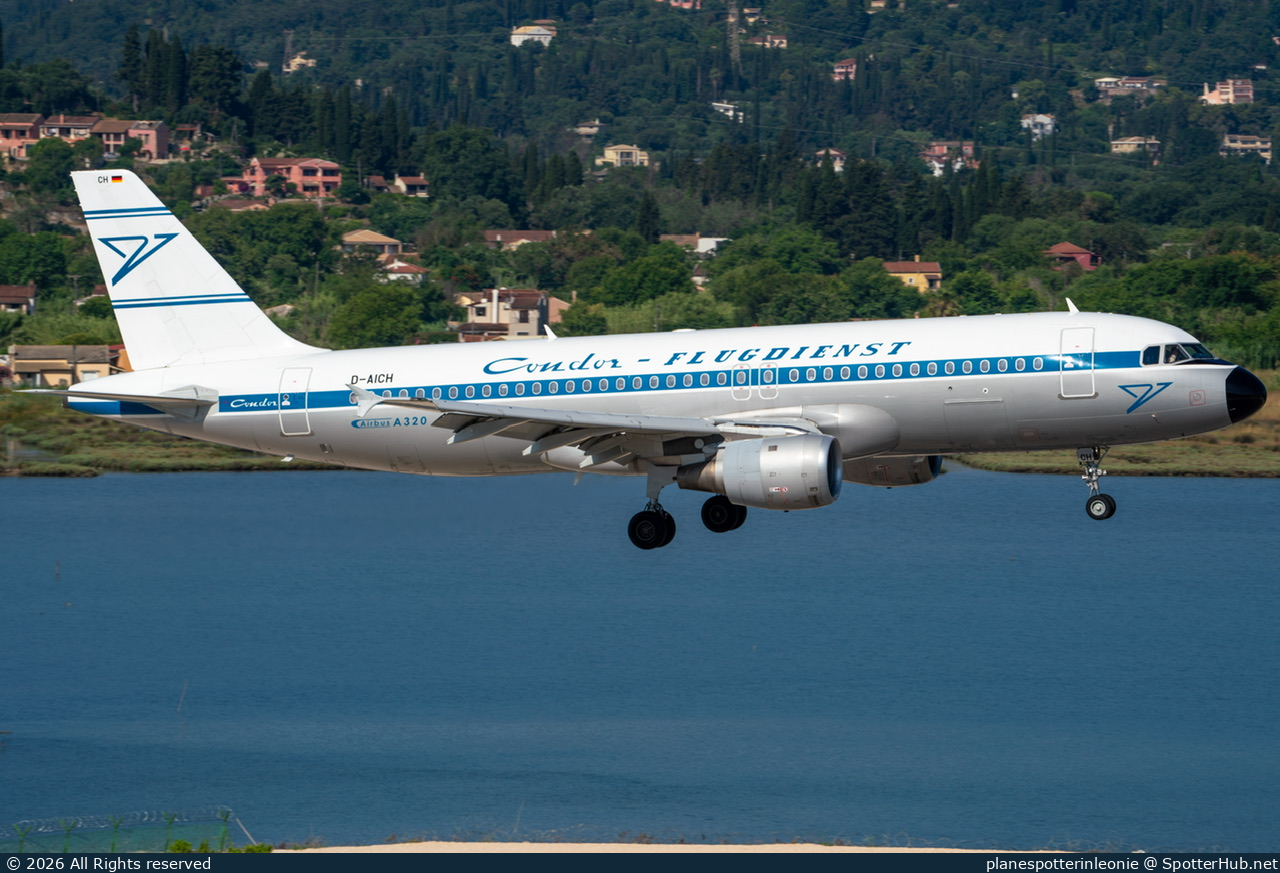 Photo of D-AICH - Airbus A320-212 operated by Condor
