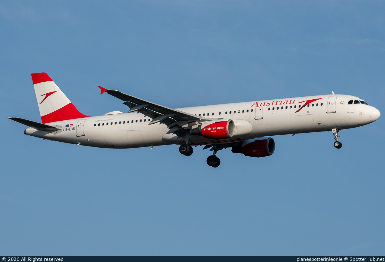 Photo of OE-LBB - Airbus A321-111 operated by Austrian Airlines