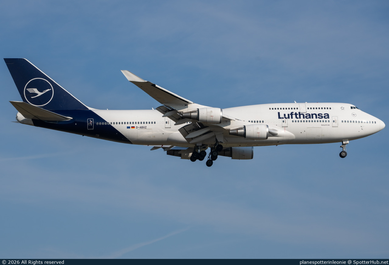 Photo of D-ABVZ - Boeing 747-430 operated by Lufthansa