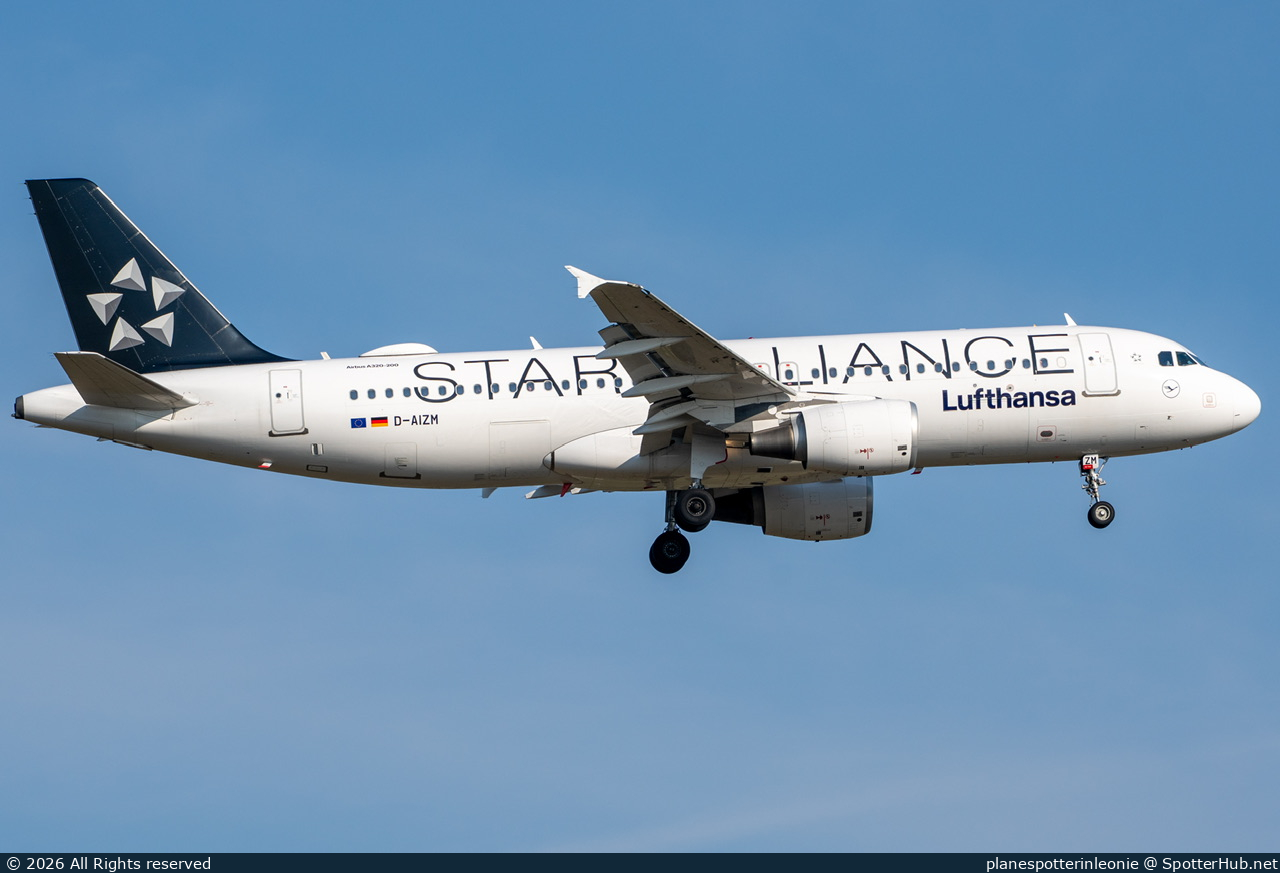 Photo of D-AIZM - Airbus A320-214 operated by Lufthansa