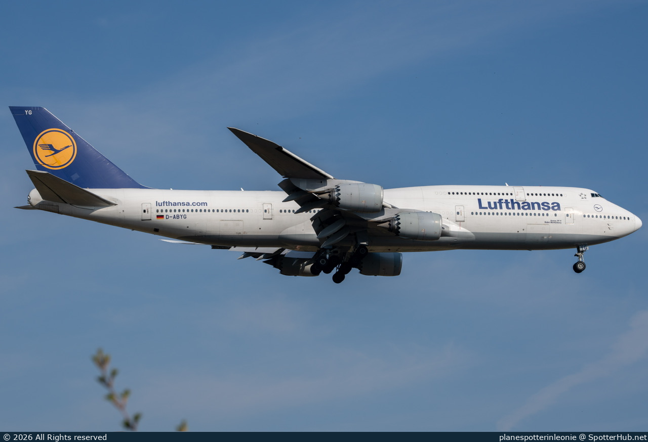 Photo of D-ABYG - Boeing 747-830 operated by Lufthansa