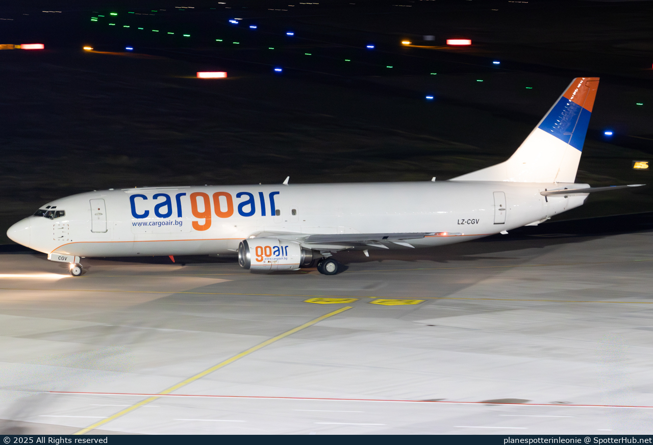 Photo of LZ-CGV - Boeing 737-405(SF) operated by Cargoair