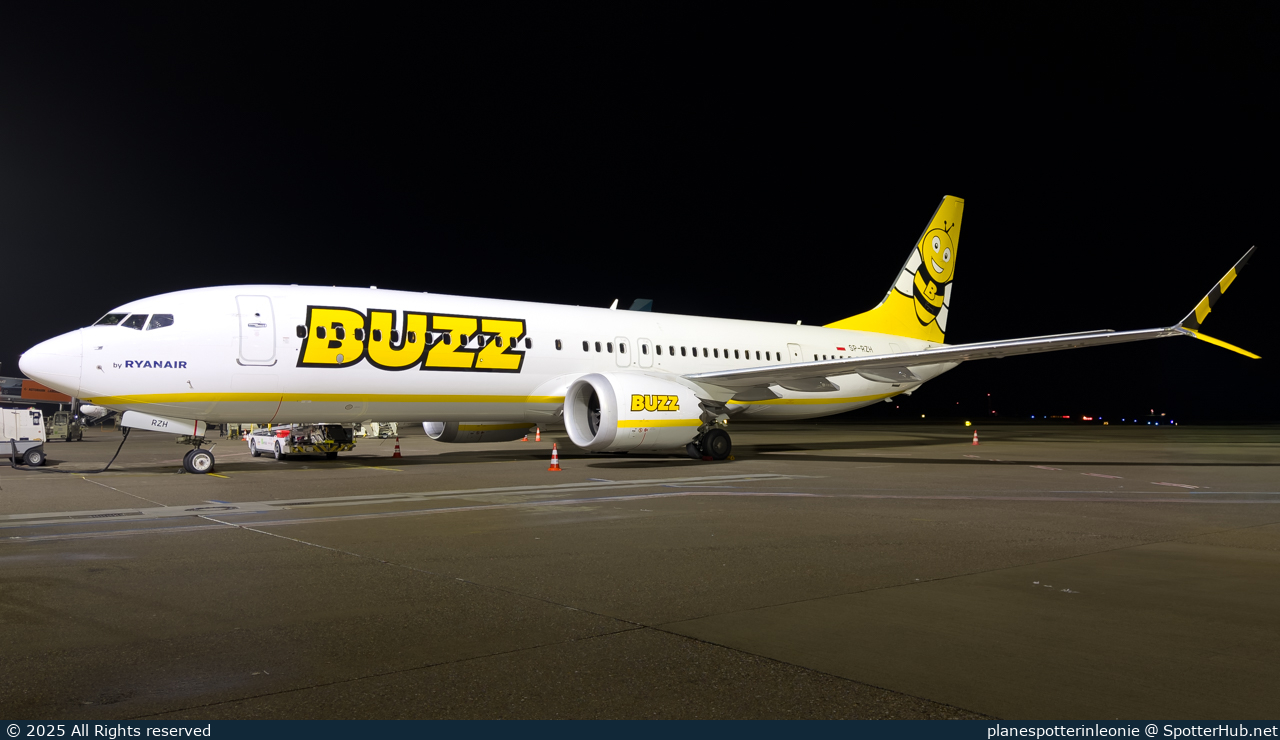 Photo of SP-RZH - Boeing 737 MAX 8-200 operated by Buzz