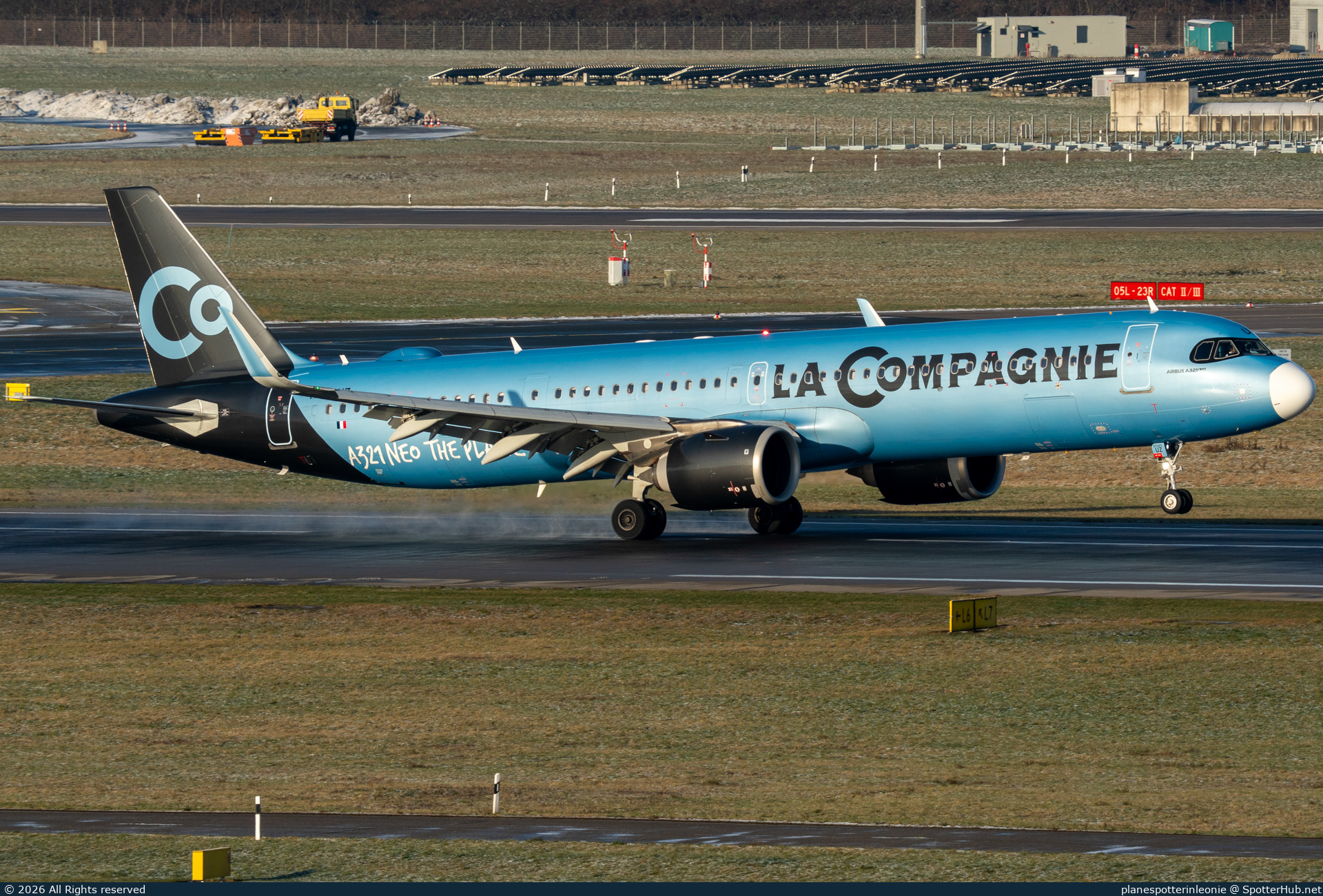 Photo of F-HBUZ - Airbus A321-252NX operated by La Compagnie