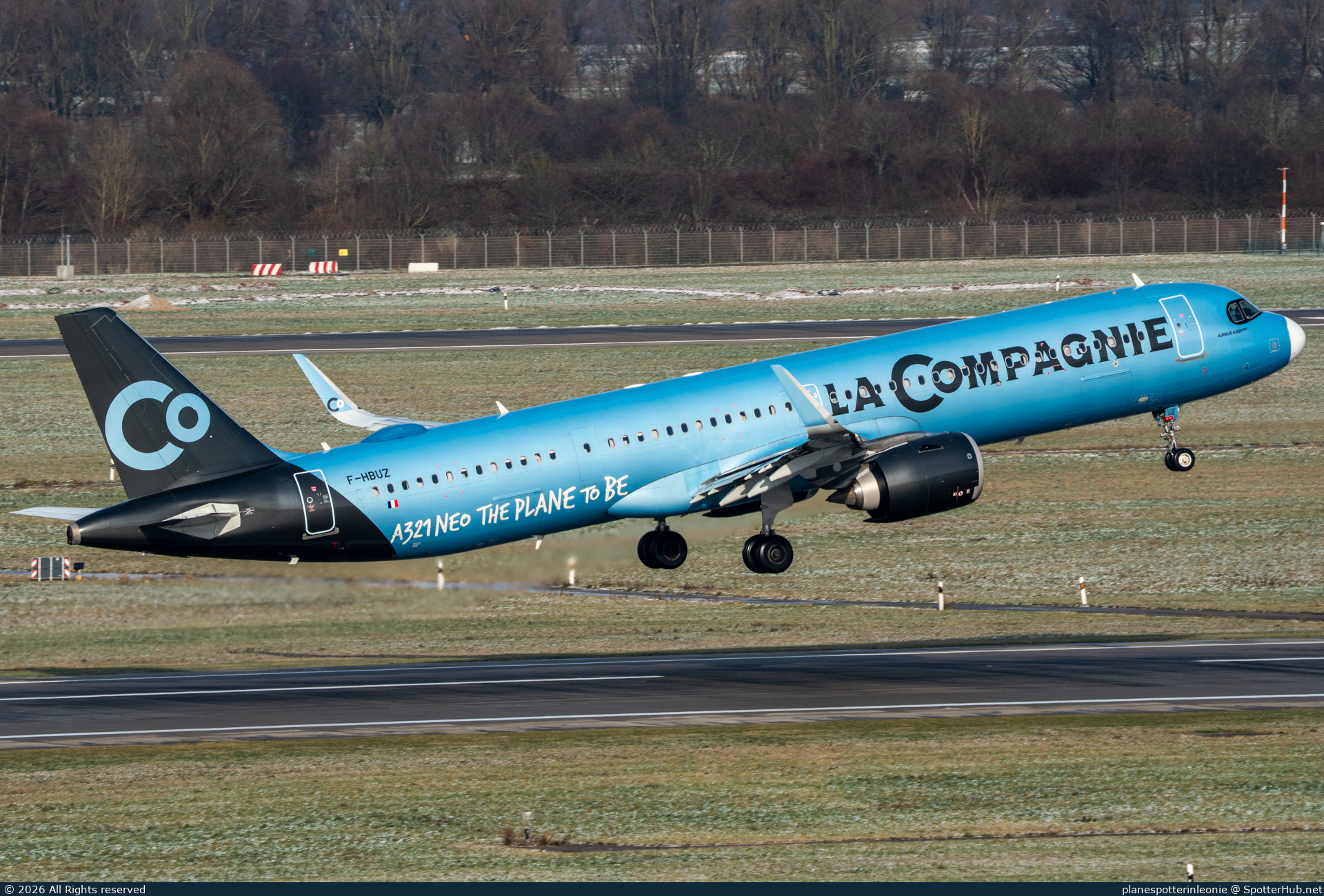 Photo of F-HBUZ - Airbus A321-252NX operated by La Compagnie