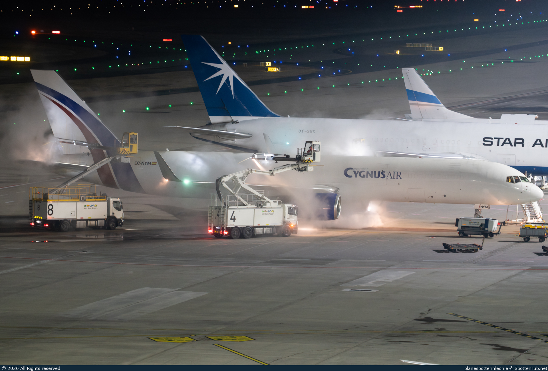 Photo of EC-NYM - Boeing 757-223(PCF) operated by Cygnus Air