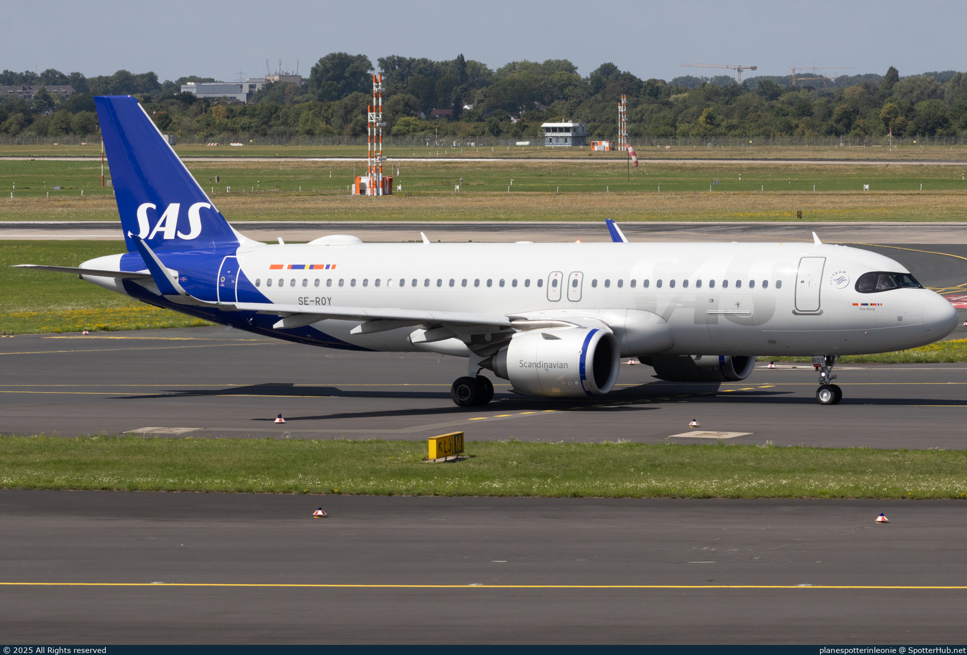 Photo of SE-ROY - Airbus A320-251N operated by SAS Scandinavian Airlines