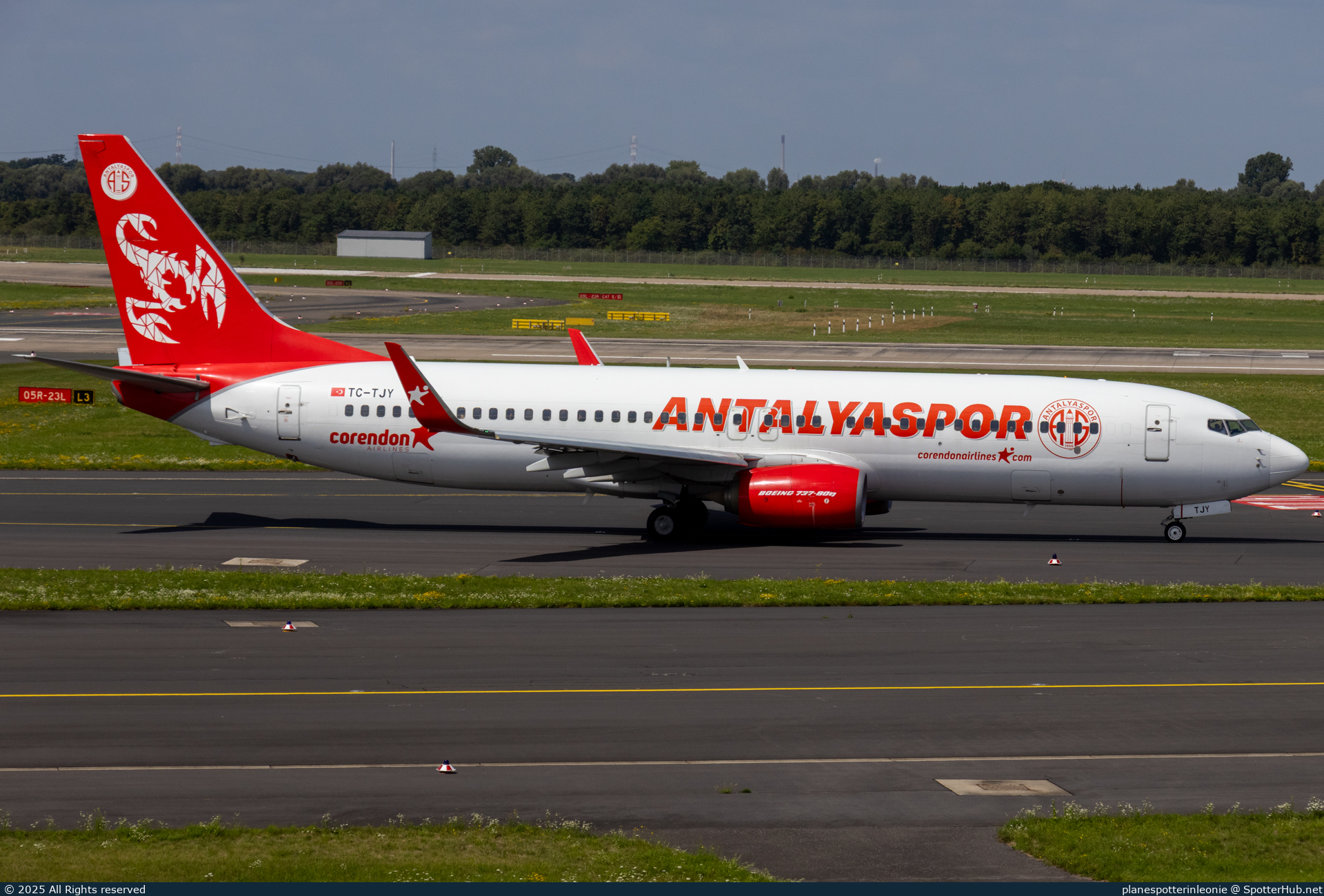 Photo of TC-TJY - Boeing 737-8AS operated by Corendon Airlines