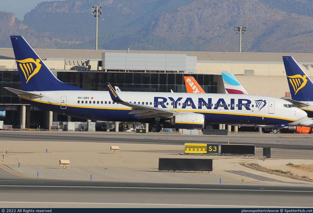Photo of 9H-QBS - Boeing 737-8AS operated by Ryanair (opb Malta Air)