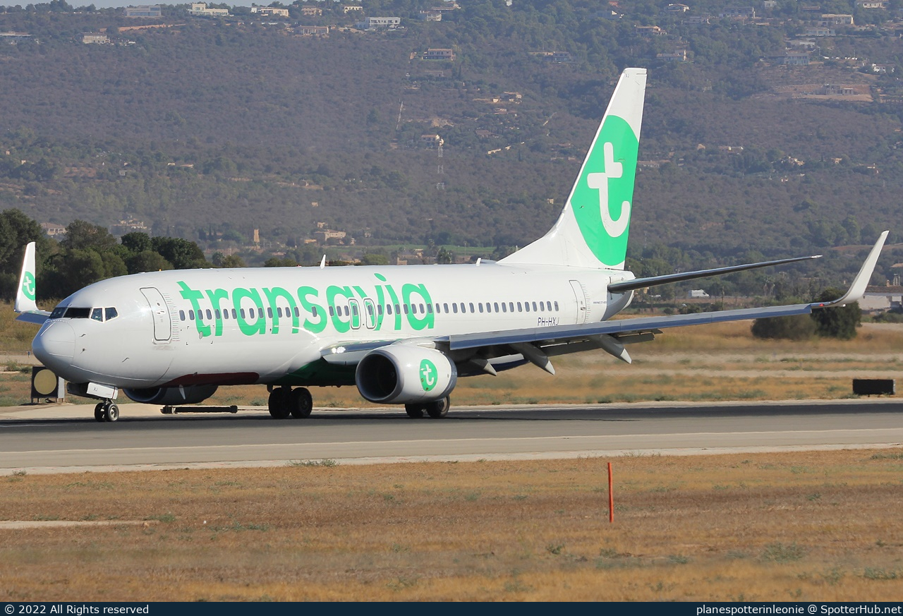 Photo of PH-HXJ - Boeing 737-8K2 operated by Transavia