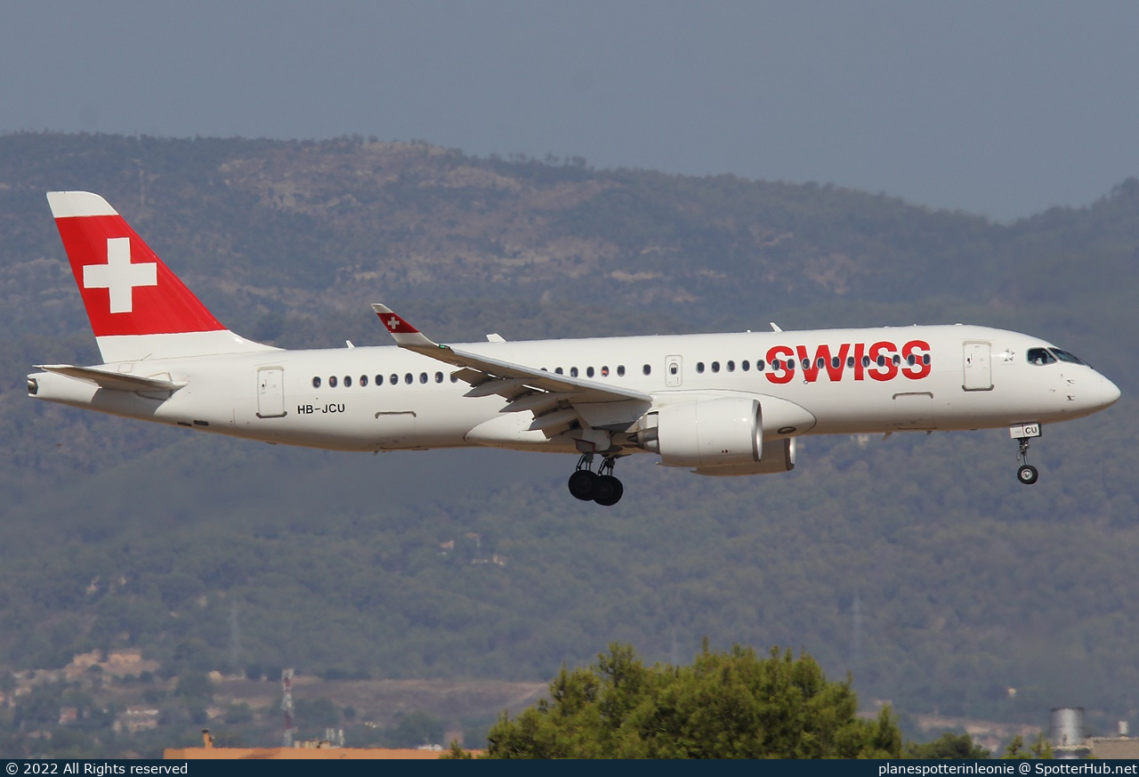Photo of HB-JCU - Airbus A220-300 operated by Swiss International Air Lines