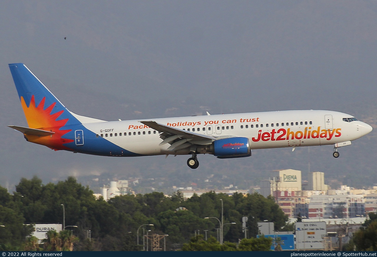 Photo of G-GDFF - Boeing 737-85P operated by Jet2