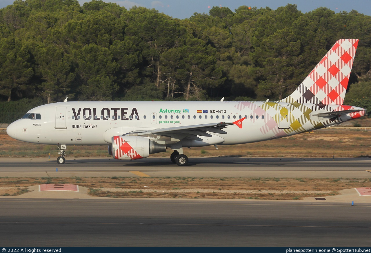 Photo of EC-MTD - Airbus A319-111 operated by Volotea
