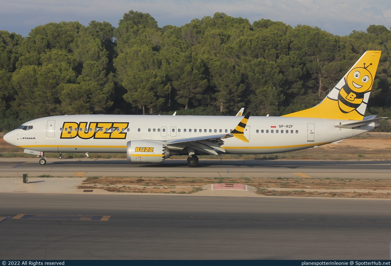 Photo of SP-RZF - Boeing 737 MAX 8-200 operated by Buzz