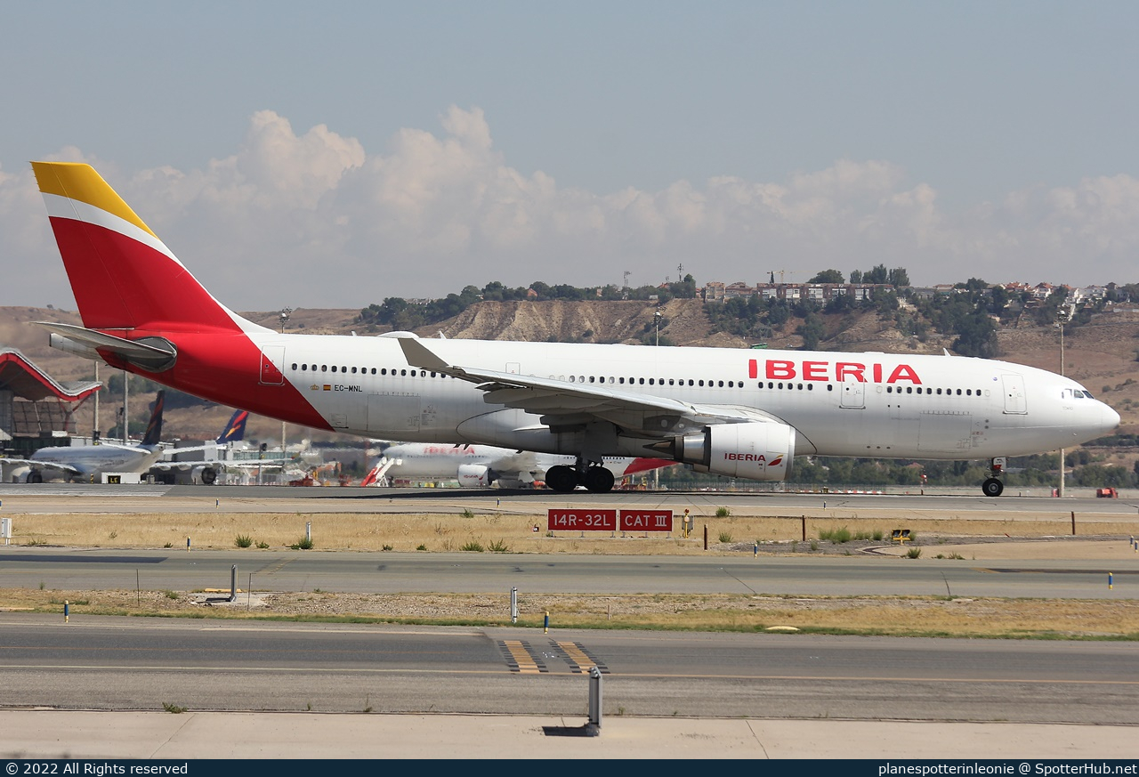 Photo of EC-MNL - Airbus A330-202 operated by Iberia