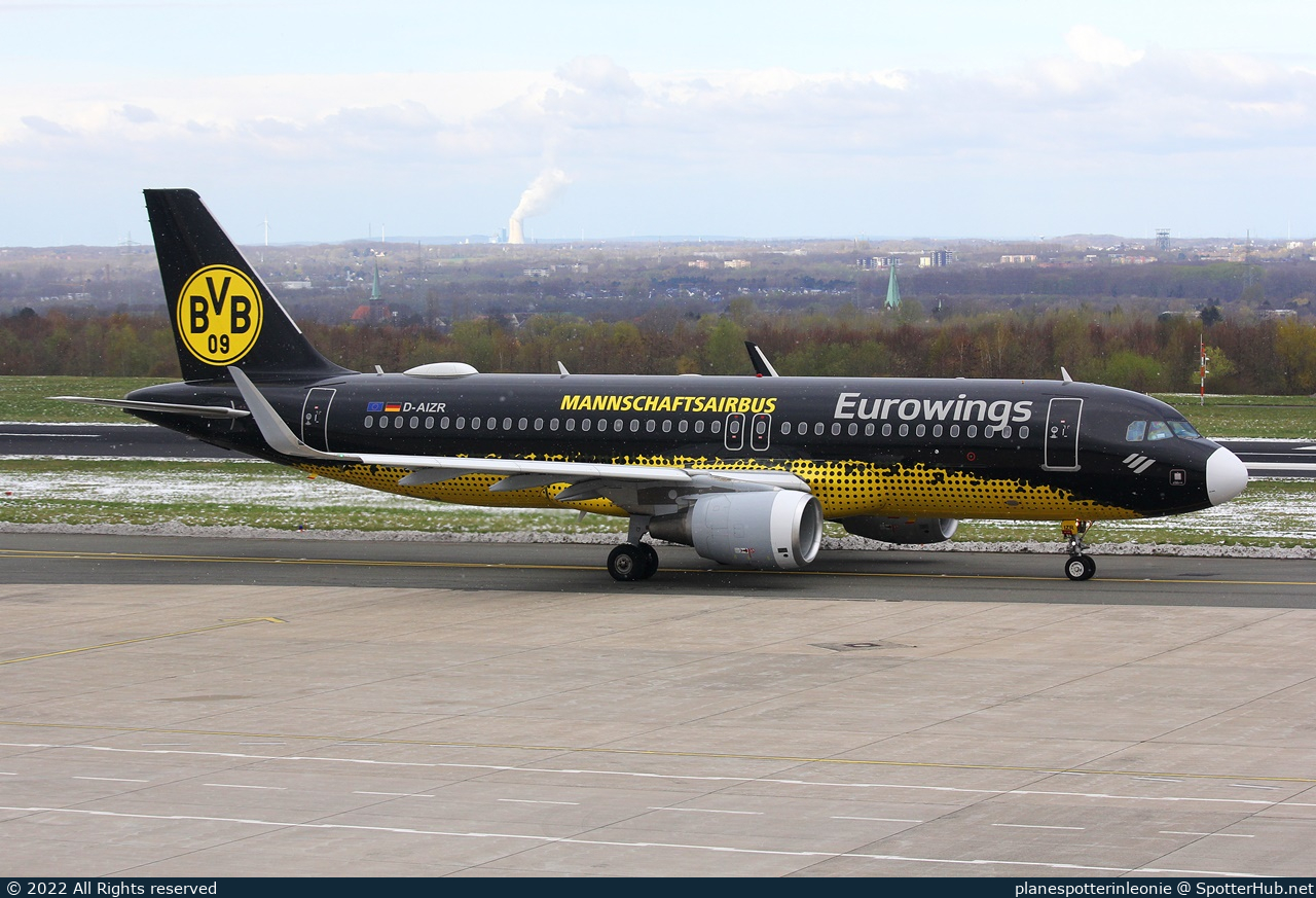 Photo of D-AIZR - Airbus A320-214 operated by Eurowings