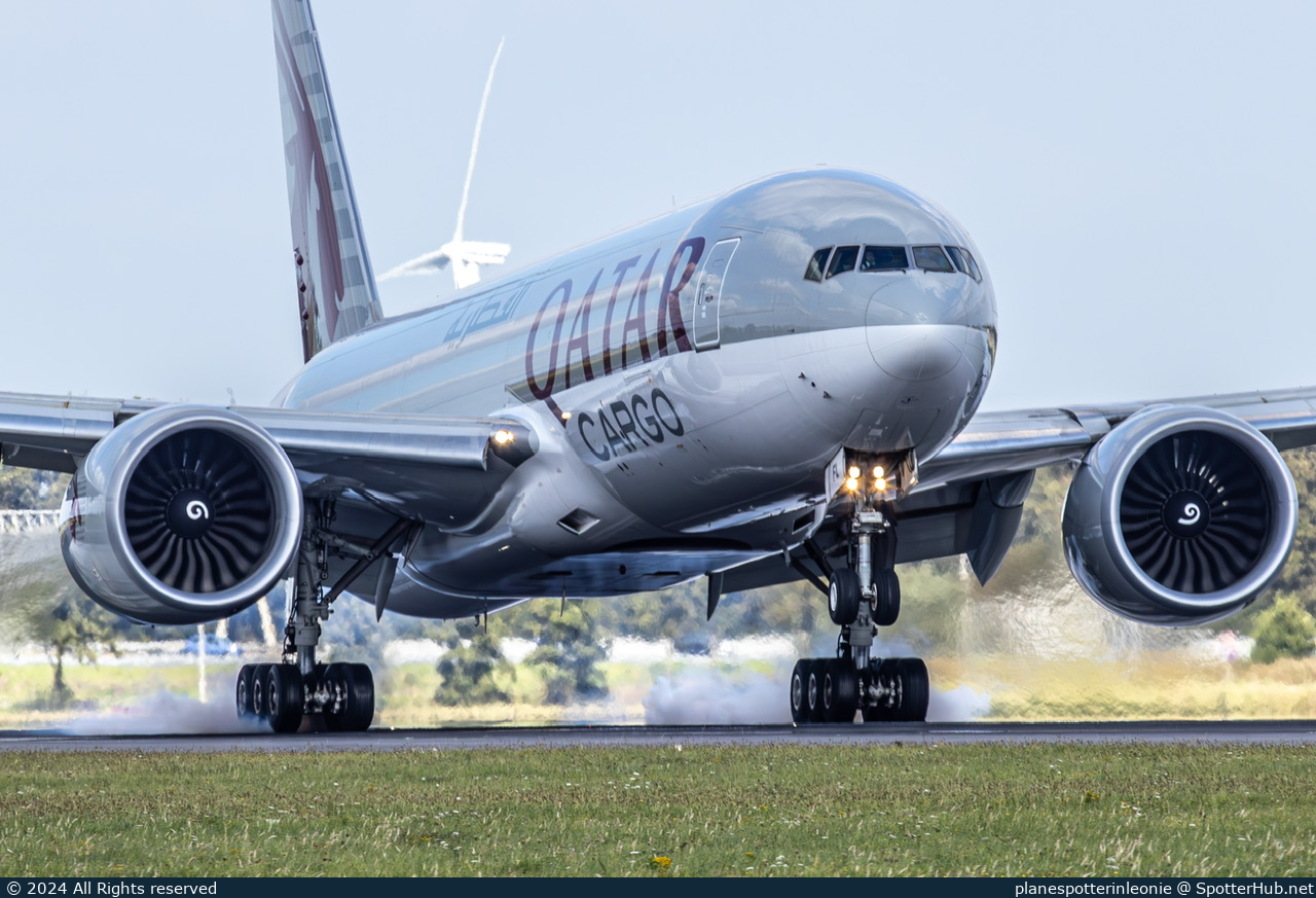 Photo of A7-BFL - Boeing 777-FDZ operated by Qatar Airways Cargo