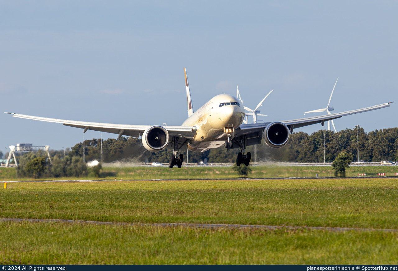 Photo of A6-DDE - Boeing 777-FFX operated by Etihad Cargo