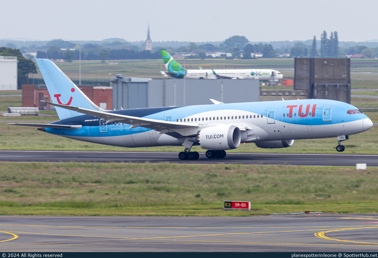Photo of PH-TFL - Boeing 787-8 Dreamliner operated by TUI Airlines Nederland