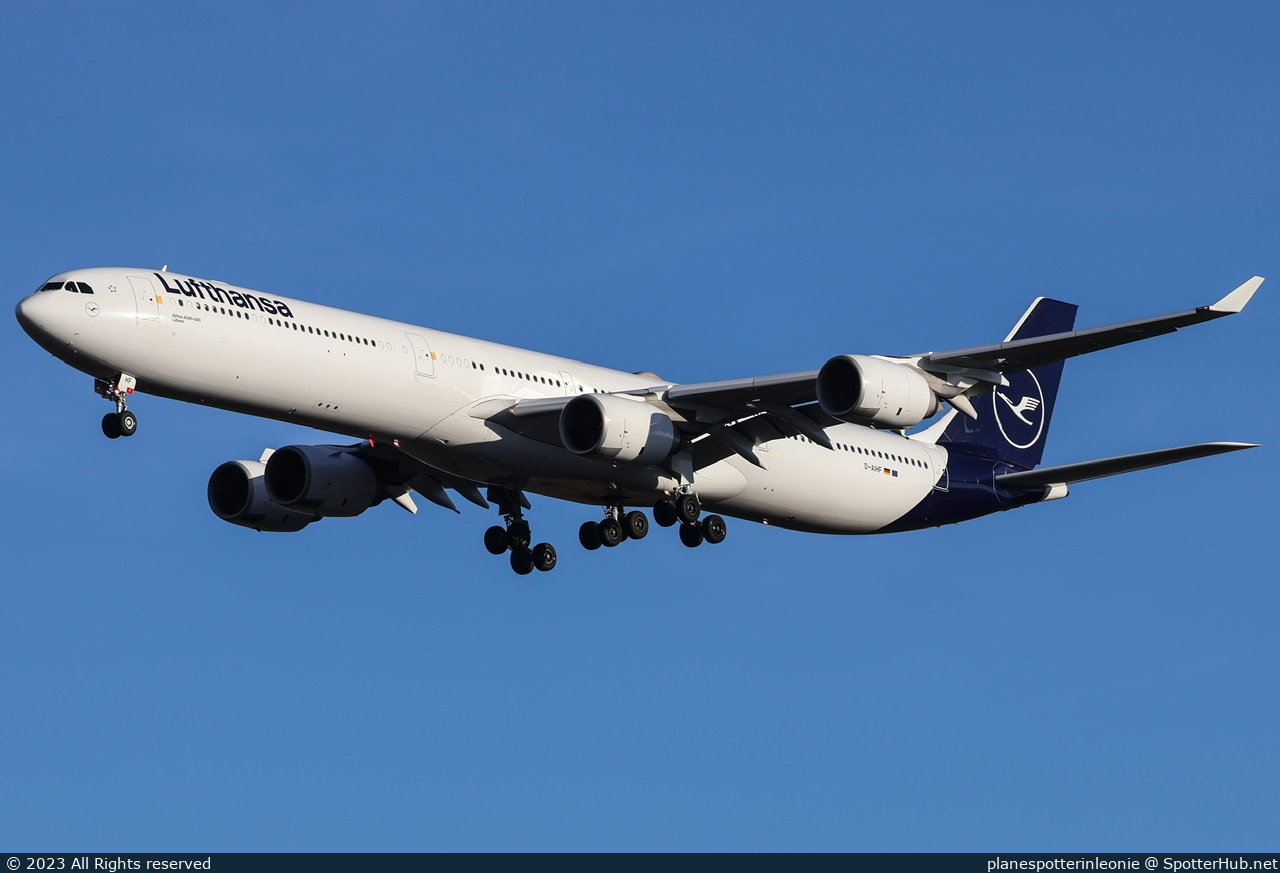 Photo of D-AIHF - Airbus A340-642 operated by Lufthansa
