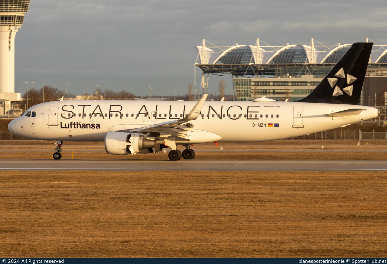 Photo of D-AIZN - Airbus A320-214 operated by Lufthansa
