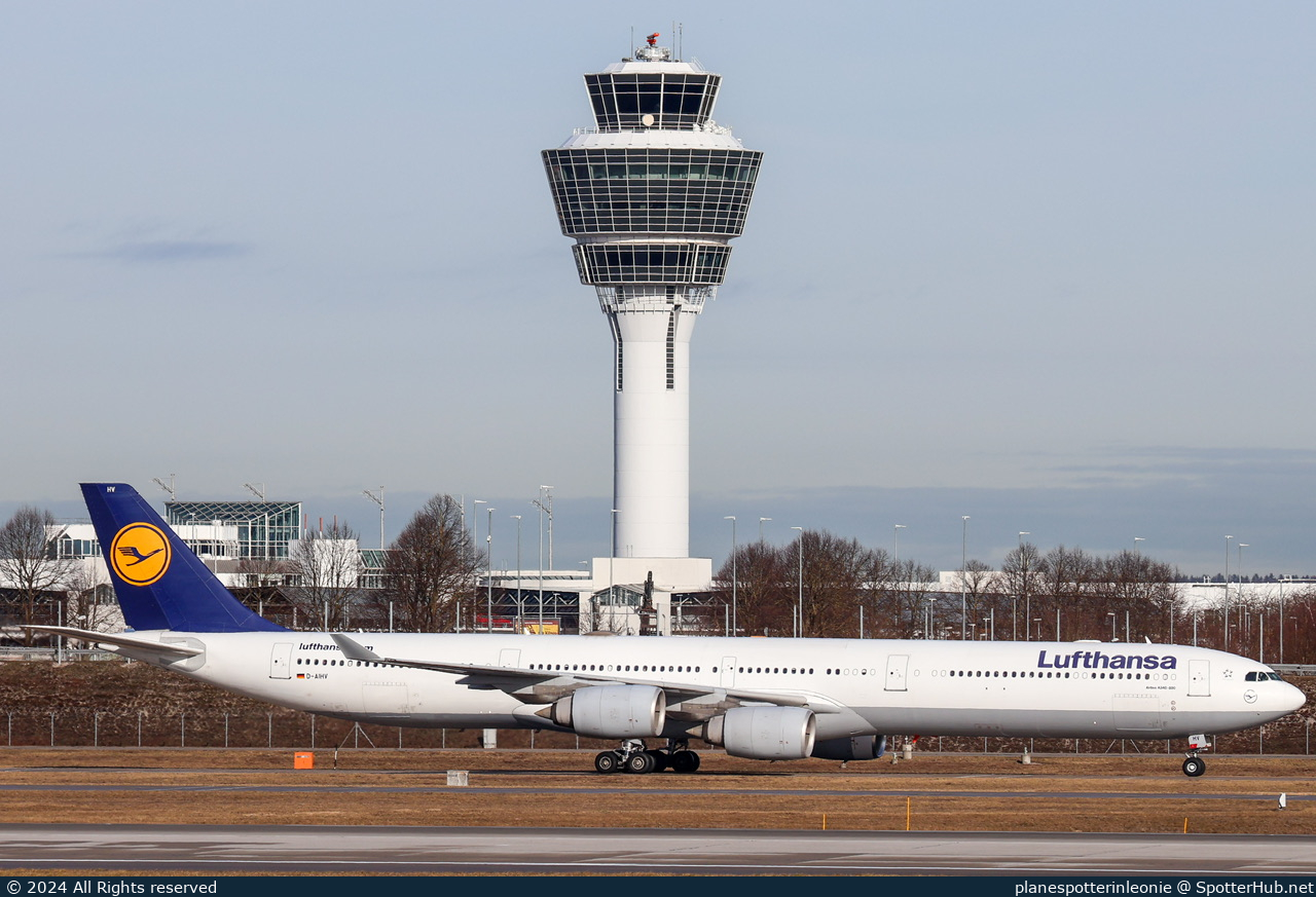 Photo of D-AIHV - Airbus A340-642 operated by Lufthansa