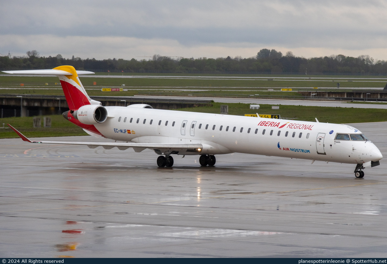 Photo of EC-MJP - Bombardier CRJ-1000 operated by Iberia Regional (opb Air Nostrum)
