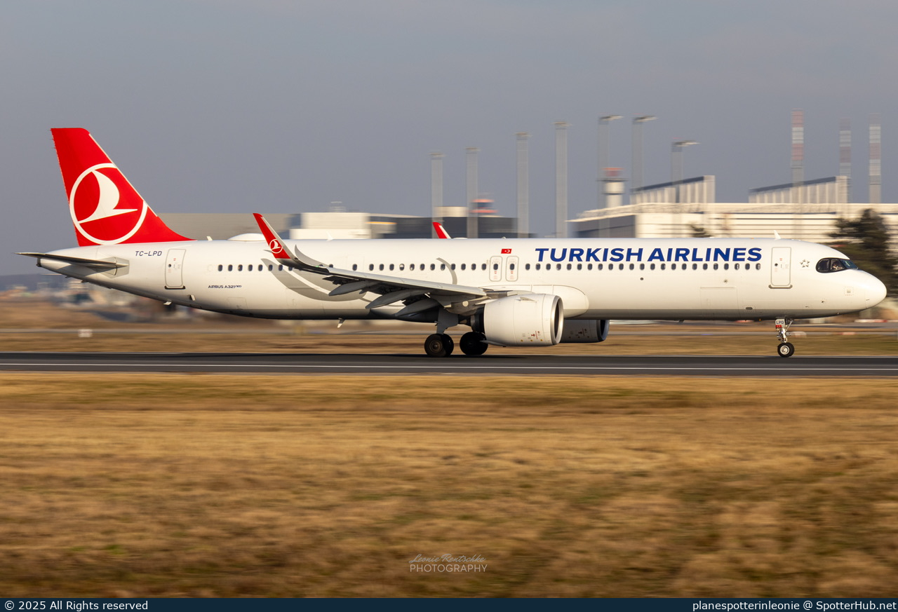 Photo of TC-LPD - Airbus A321-271NX operated by Turkish Airlines
