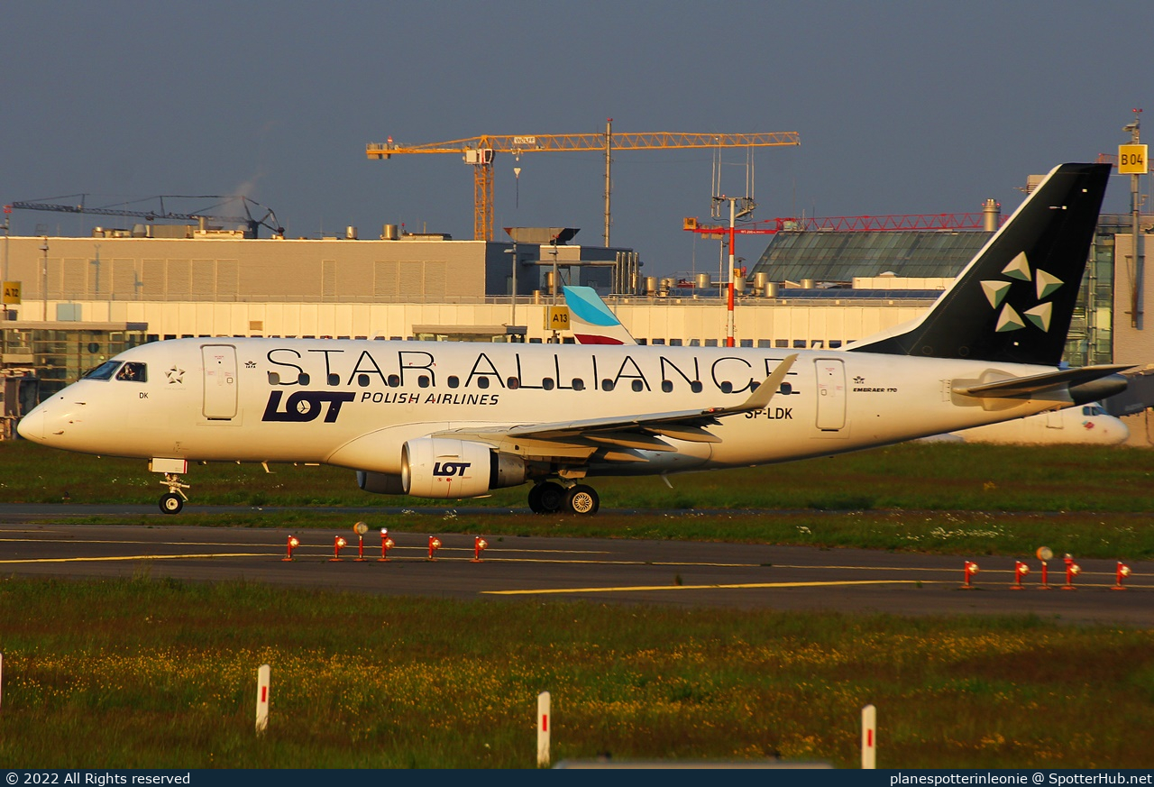 Photo of SP-LDK - Embraer ERJ-170LR operated by LOT Polish Airlines