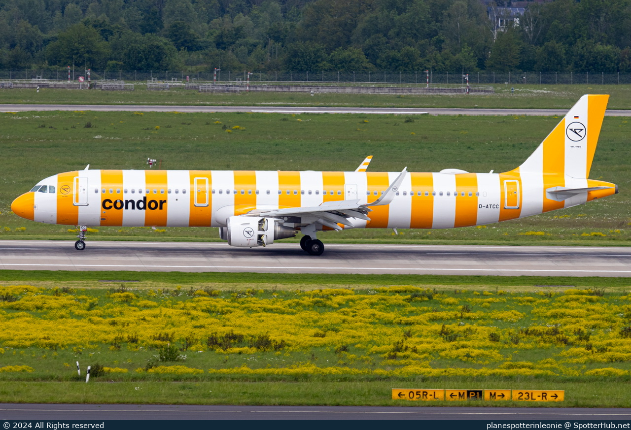 Photo of D-ATCC - Airbus A321-211 operated by Condor