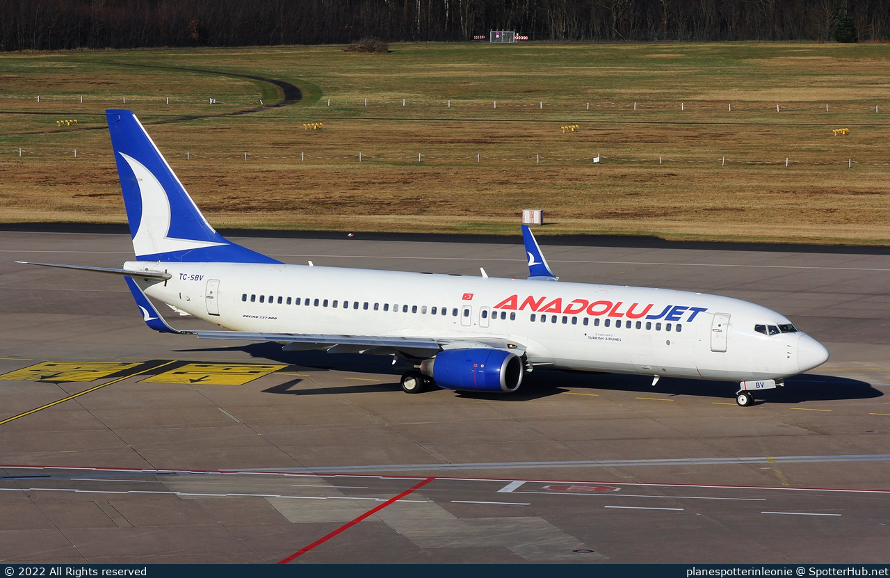 Photo of TC-SBV - Boeing 737-86N operated by AnadoluJet (opb SunExpress)