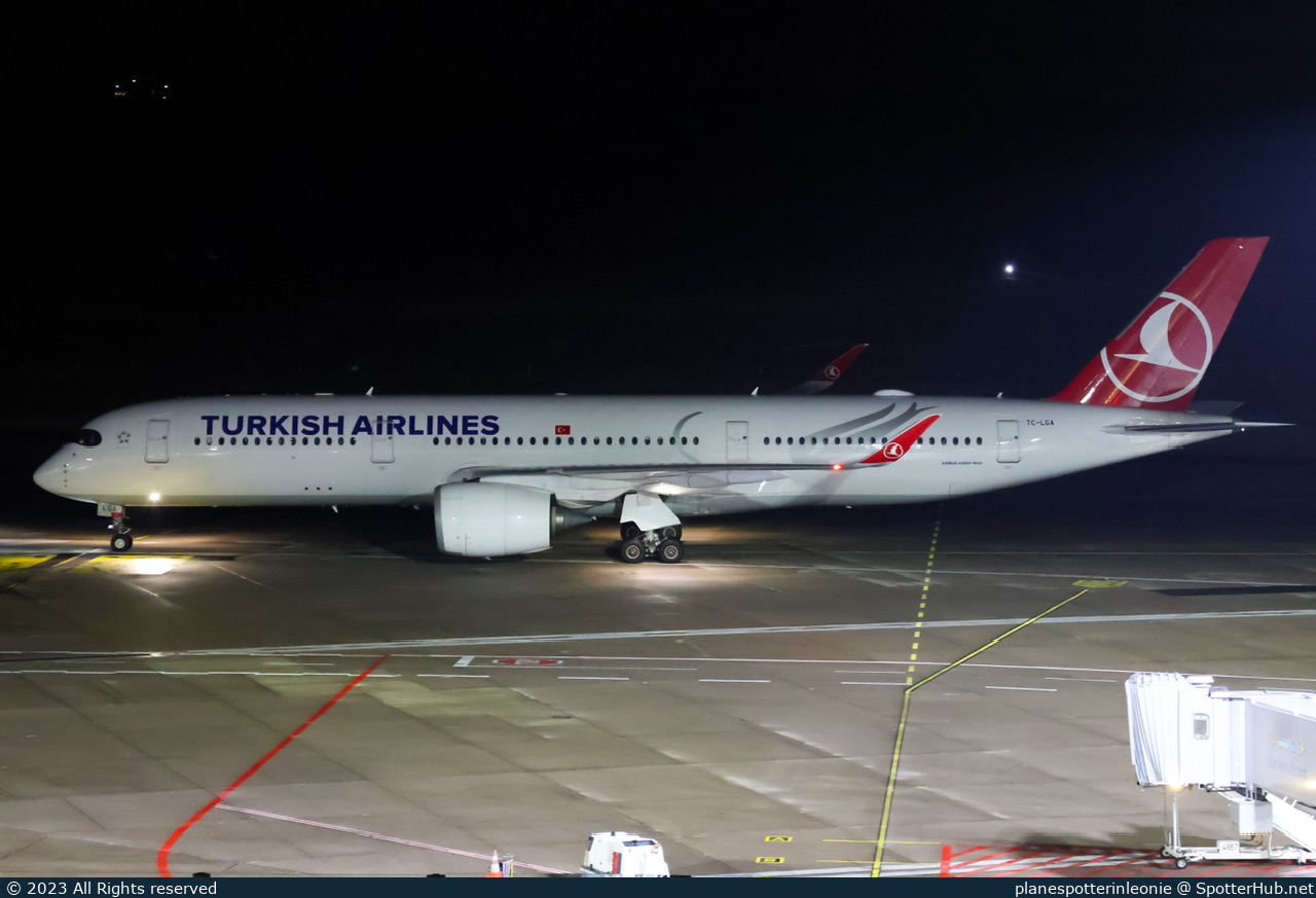 Photo of TC-LGA - Airbus A350-941 operated by Turkish Airlines
