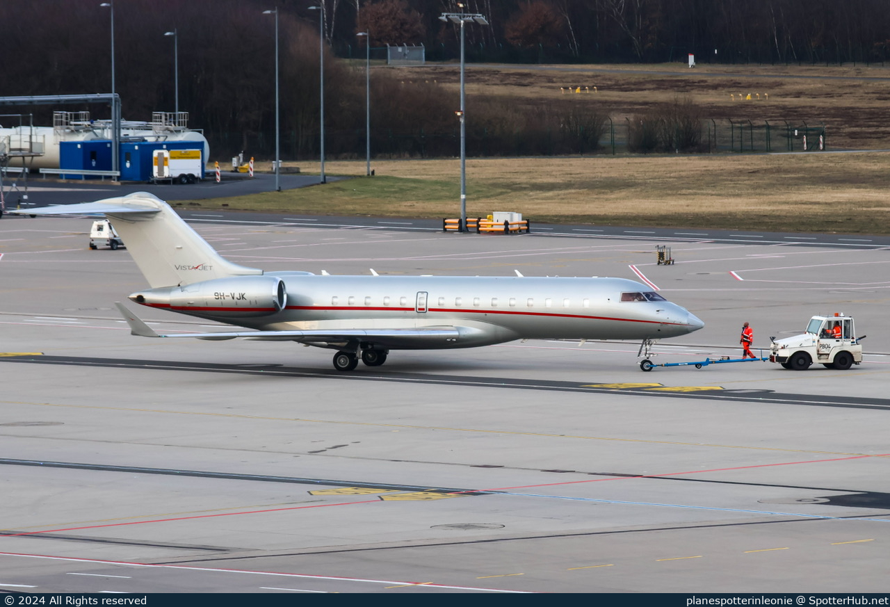Photo of 9H-VJK - Bombardier Global 6000 operated by VistaJet