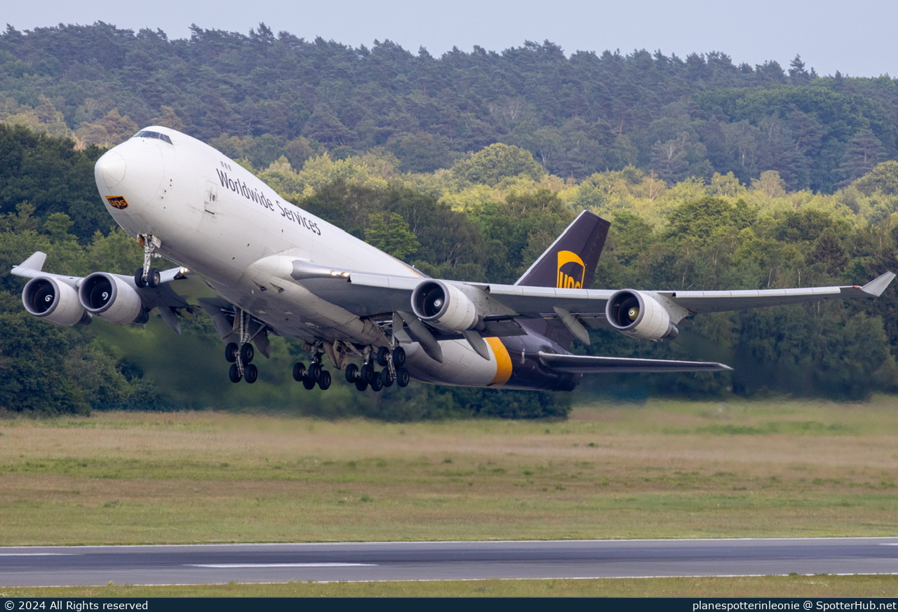 Photo of N572UP - Boeing 747-44AF operated by UPS United Parcel Service
