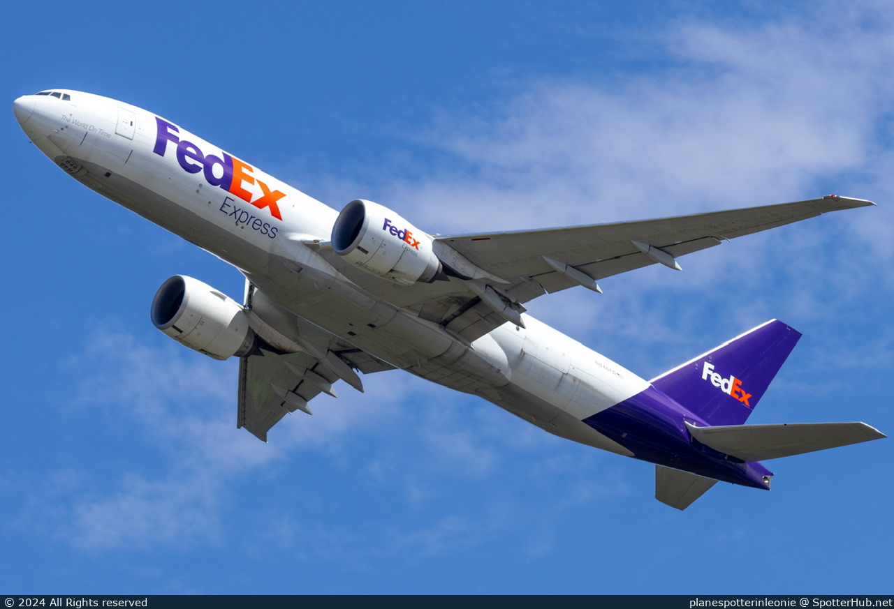 Photo of N846FD - Boeing 777-F operated by FedEx