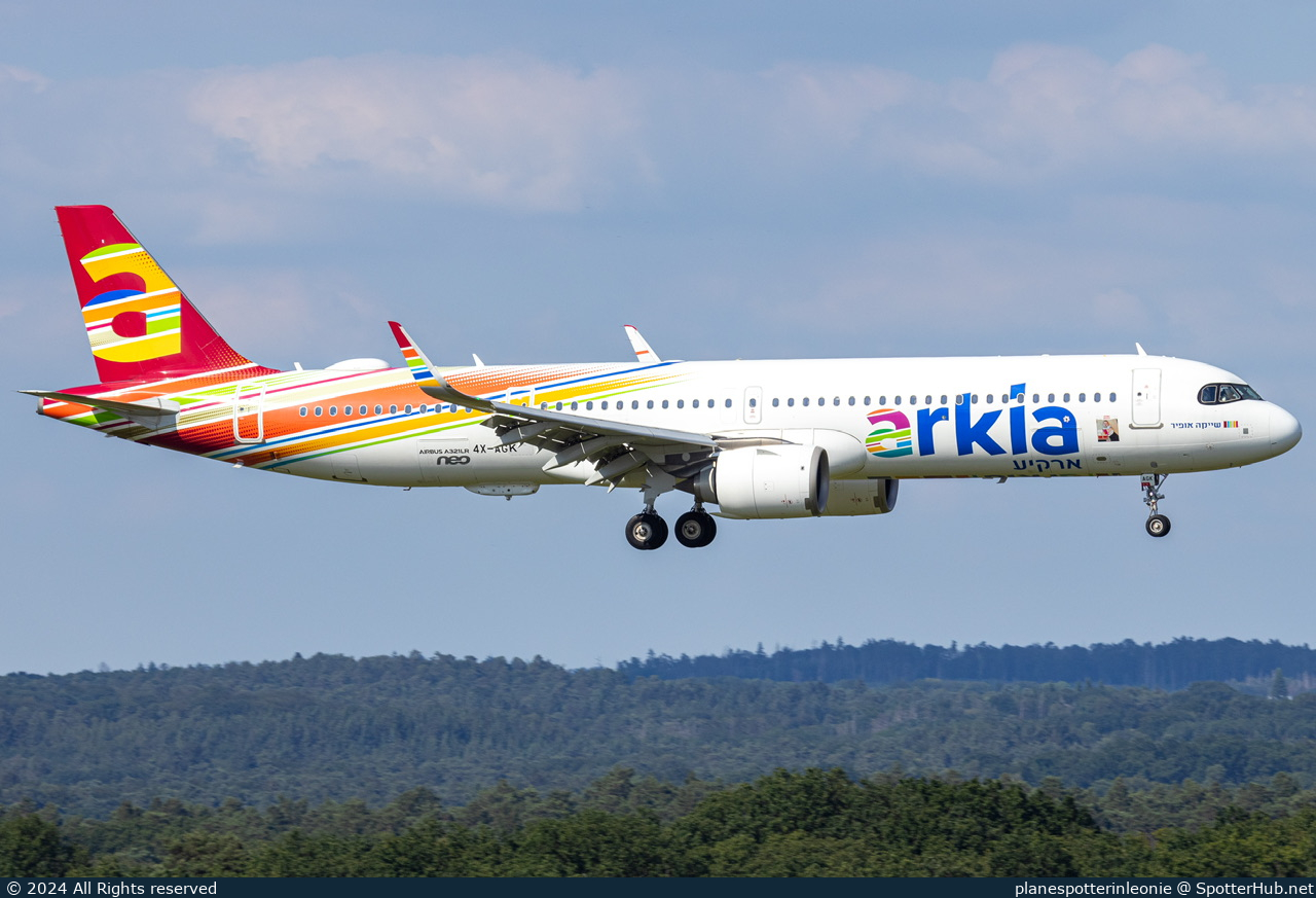 Photo of 4X-AGK - Airbus A321-251NX operated by Arkia Israeli Airlines