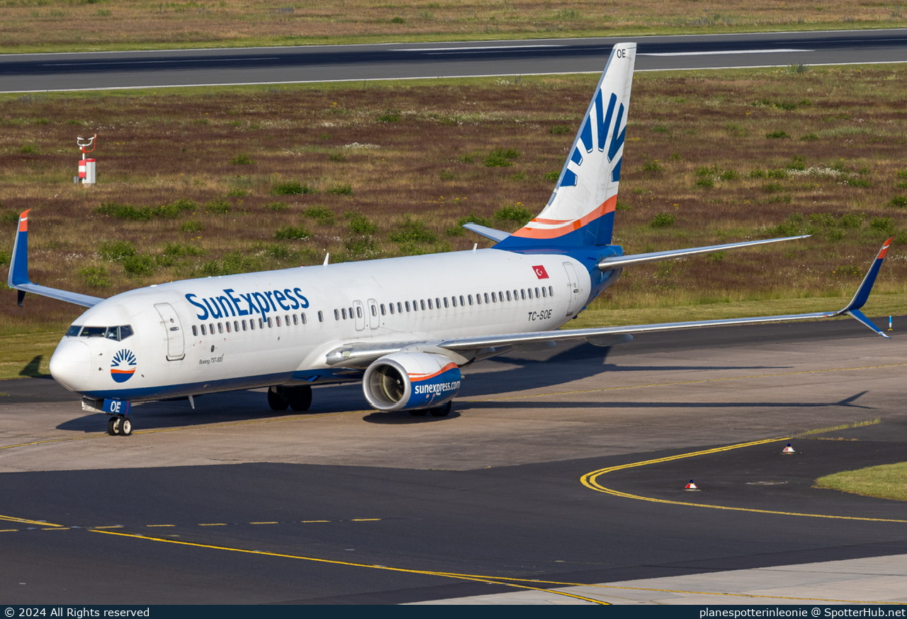 Photo of TC-SOE - Boeing 737-8HC operated by SunExpress