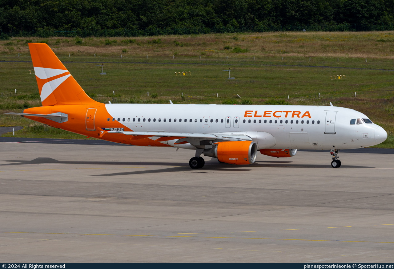 Photo of LZ-EAH - Airbus A320-214 operated by Electra Airways