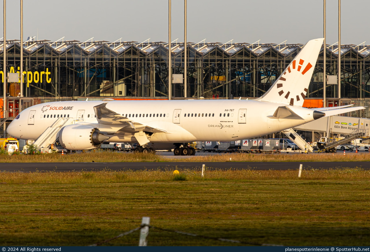 Photo of P4-787 - Boeing 787-8 Dreamliner operated by Comlux Aviation Aruba