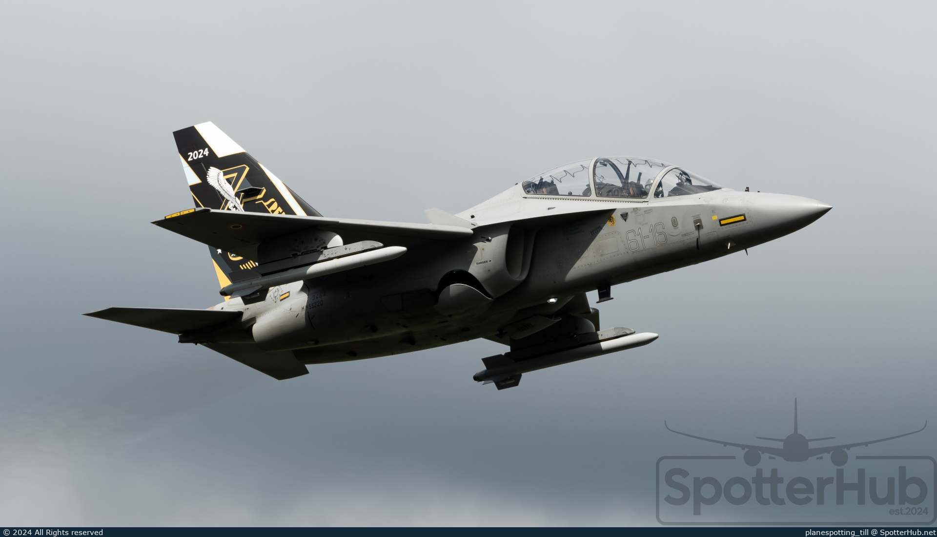 Photo of MM55220 - Alenia Aermacchi T-346A operated by Italian Air Force