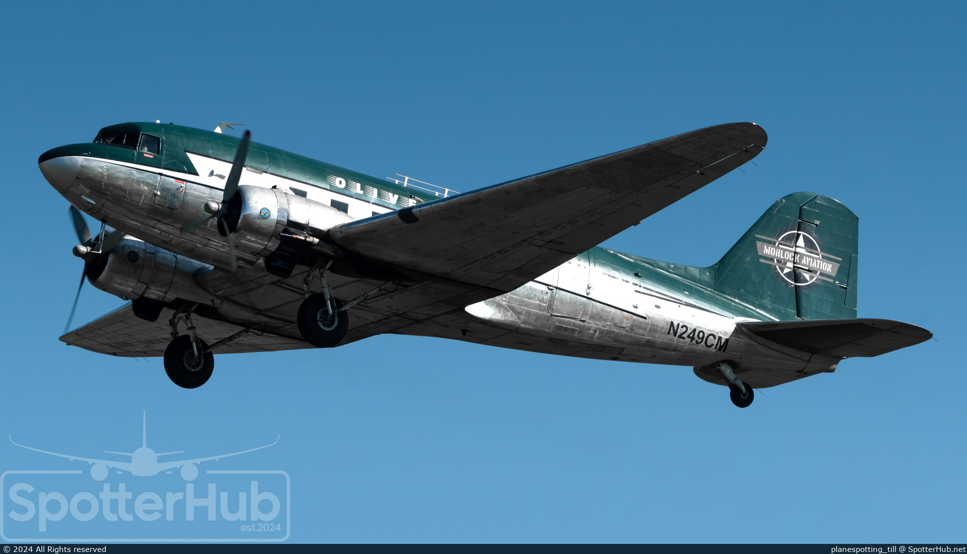 Photo of N249CM - Douglas DC-3C operated by Morlock Aviation