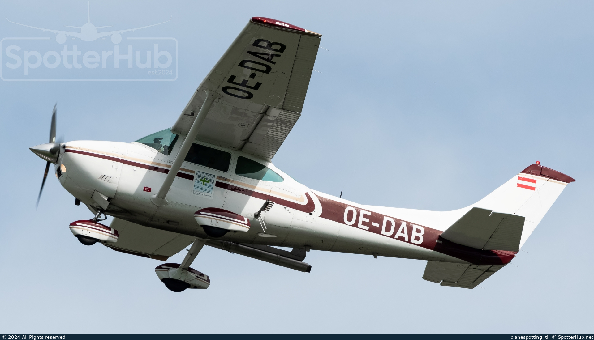 Photo of OE-DAB - Cessna 182Q Skylane operated by Steirische Hagelabwehr