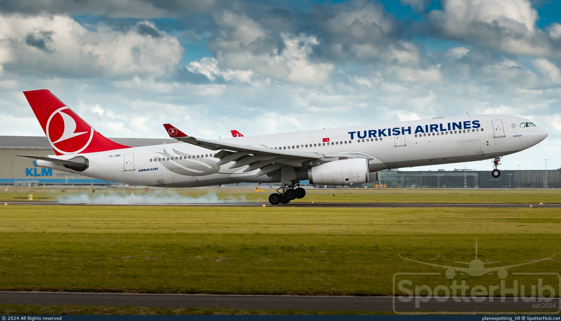 Photo of TC-JNH - Airbus A330-343 operated by Turkish Airlines