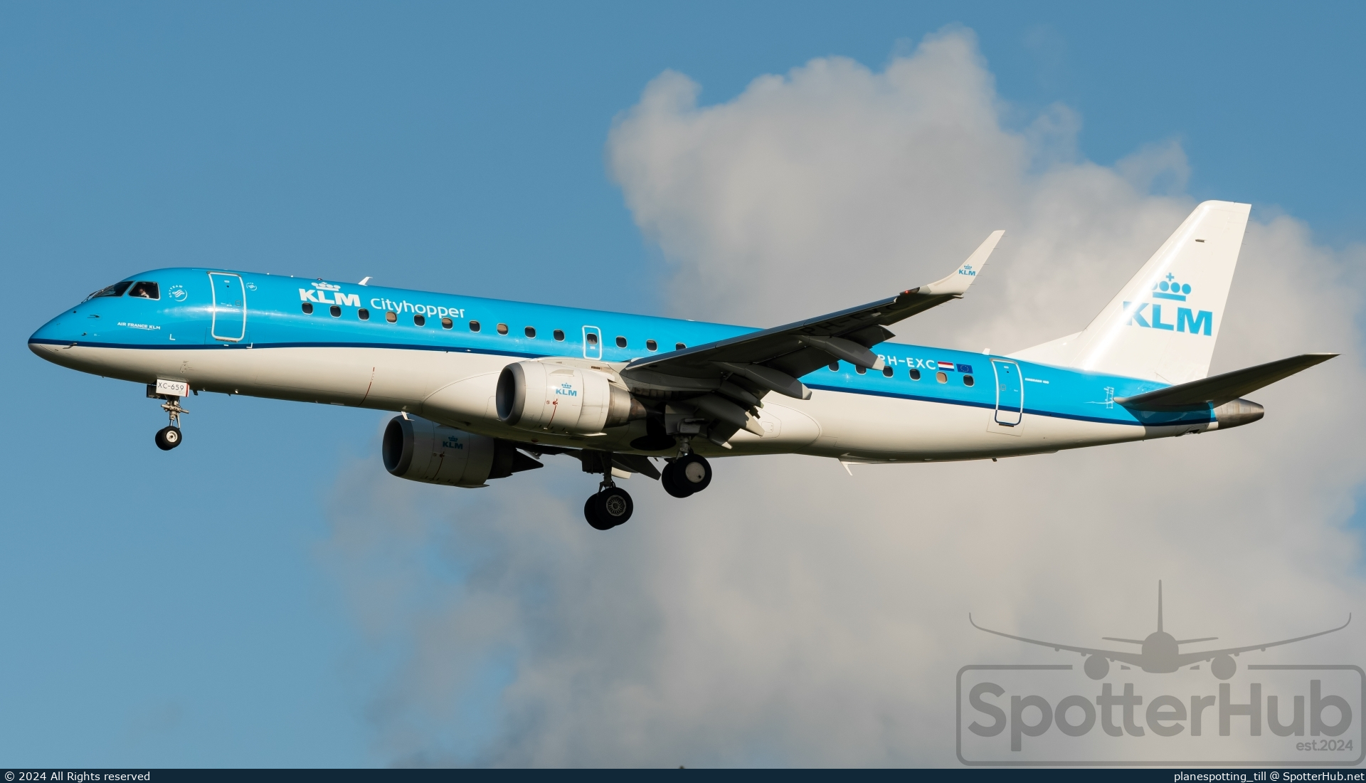 Photo of PH-EXC - Embraer ERJ-190STD operated by KLM Cityhopper