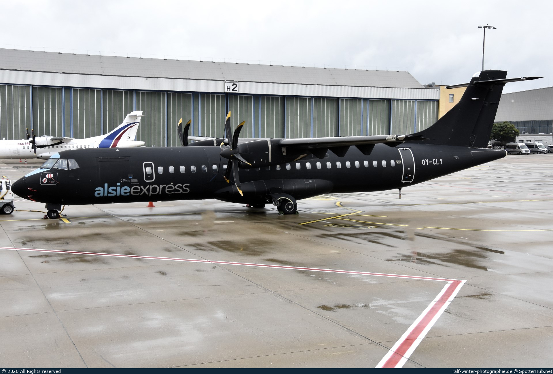 Photo of OY-CLY - ATR 72-500 operated by Alsie Express